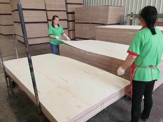 Top A Ingenieur hout fineer gewassen zwart abrikoos kroon graan donkere kleur voor hotel kast decoratie