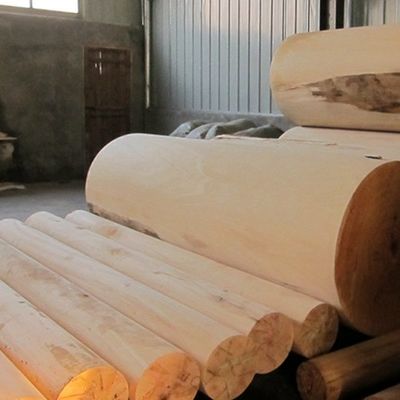 Gebouwde Houten het Vernisje Witte Eiken Gele Verticale Korrel H6205S 25003100mm van de deurhuid OEM