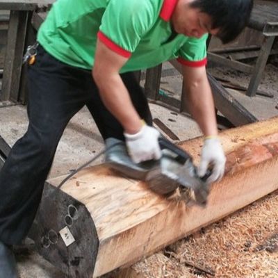 Hoogwaardig gereconstitueerd hout fineer hol vierkant hout HSW-X2# Op maat gemaakte 0,55 mm voor wandpanelen China OEM Factory
