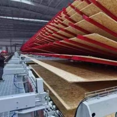 Radiata Pine georiënteerd strand board 18mm OSB3 voor houten structuur gebouwen Luli hout